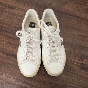 Veja Campo Sneaker size 10